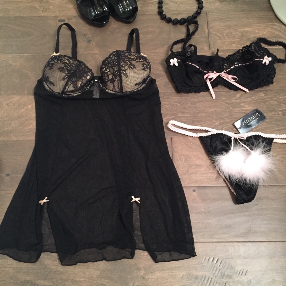 New💥 WITH TAGS💥Black and pink lingerie SZ Small